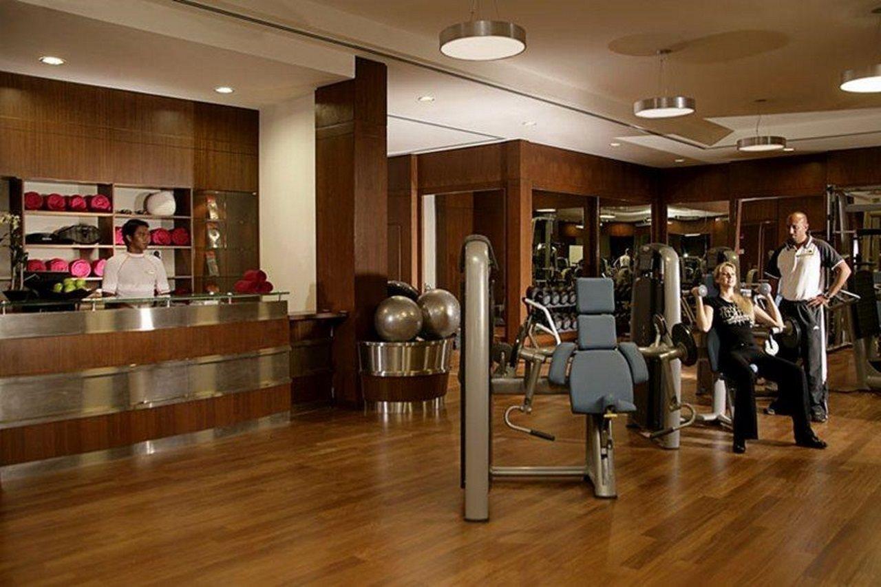 Al Ain Rotana Hotel Exterior photo The gym at the Four Seasons Hotel, London